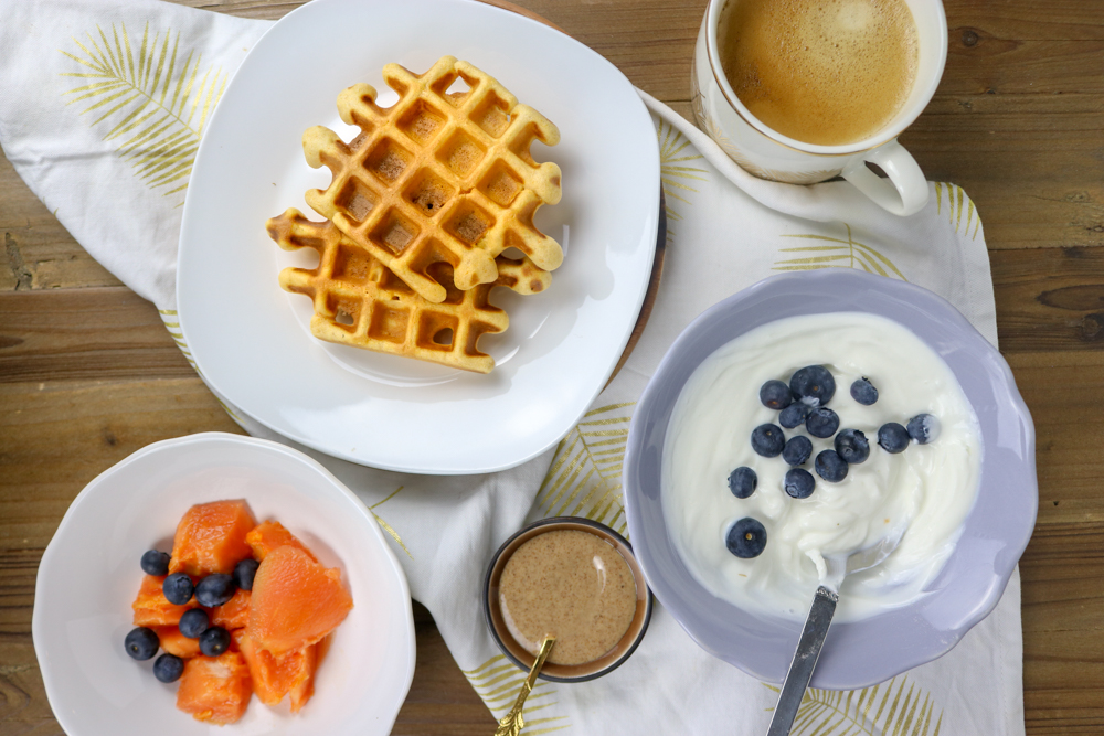 Das perfekte Frühstück & ein Rezept für Süßkartoffel Waffeln