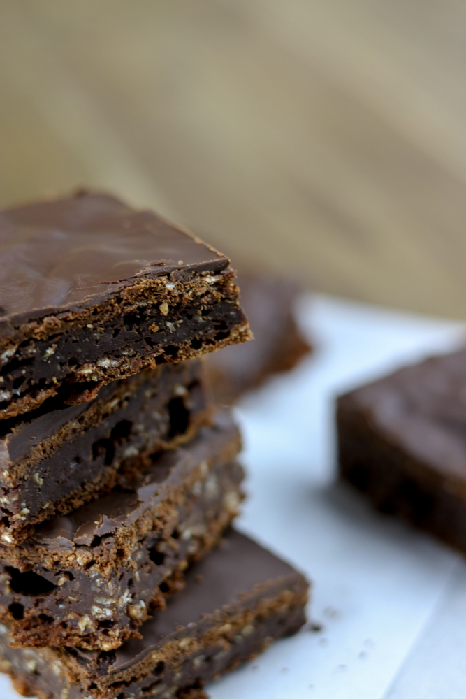 Gesunde Zucchini-Brownies // vegan &amp; zuckerfrei - BakingLifeStories