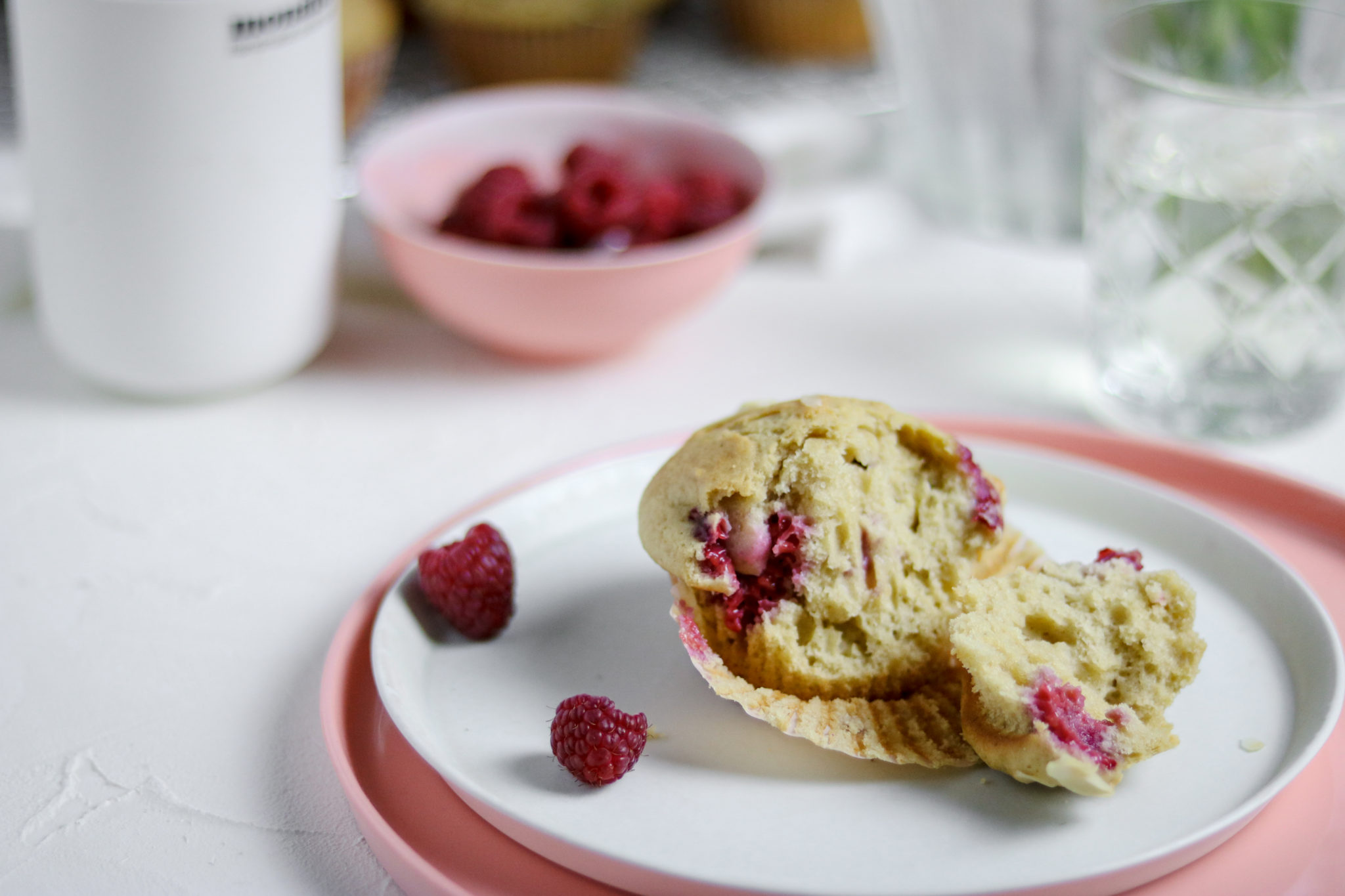 Frischkäse-Himbeer Muffins und zwei Jahre Bakinglifestories ...