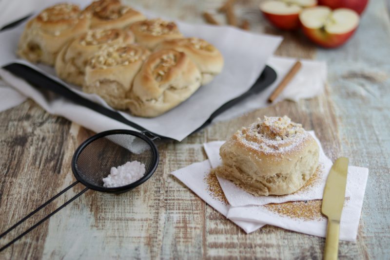 Vegane Apfel-Zimt Schnecken - BakingLifeStories